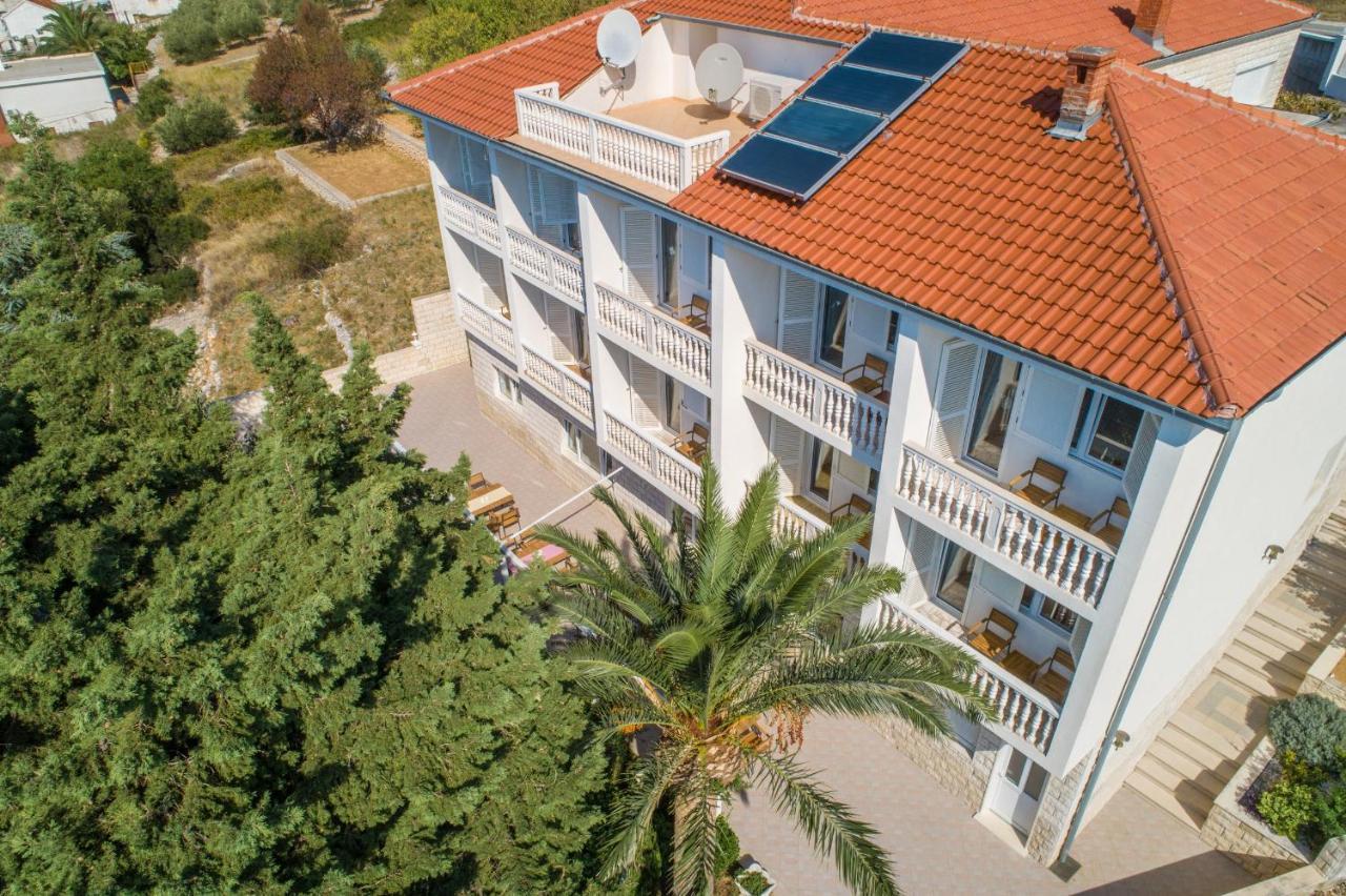 Villa Gomila Brist Ngoại thất bức ảnh