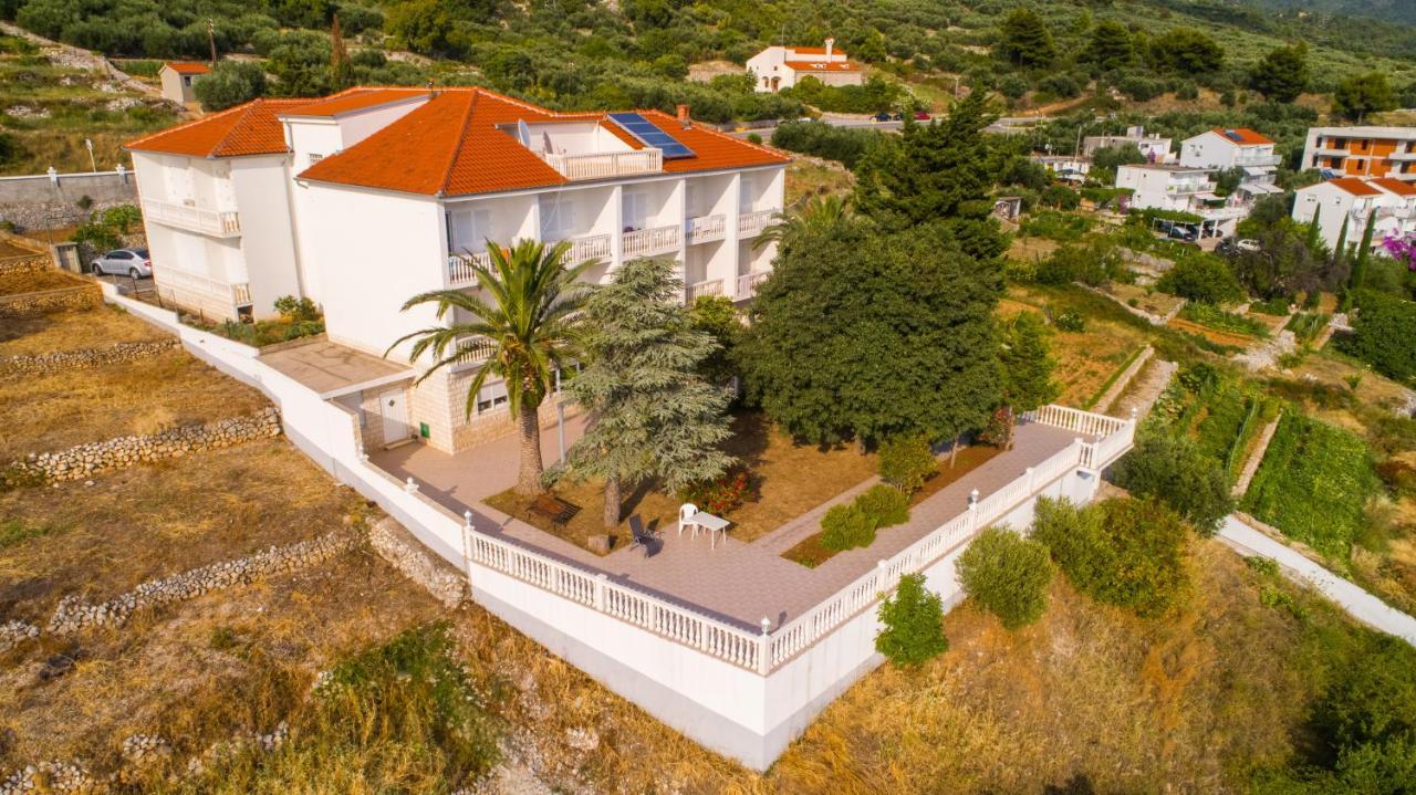 Villa Gomila Brist Ngoại thất bức ảnh