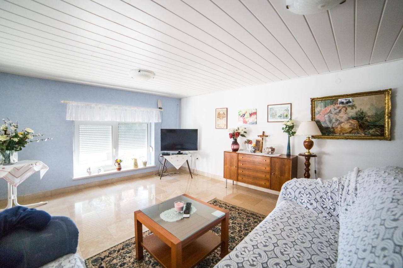 Villa Gomila Brist Ngoại thất bức ảnh