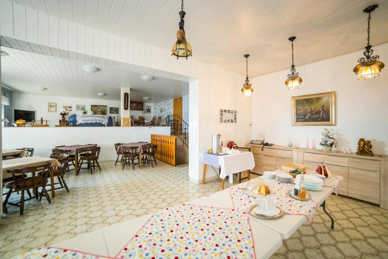 Villa Gomila Brist Ngoại thất bức ảnh