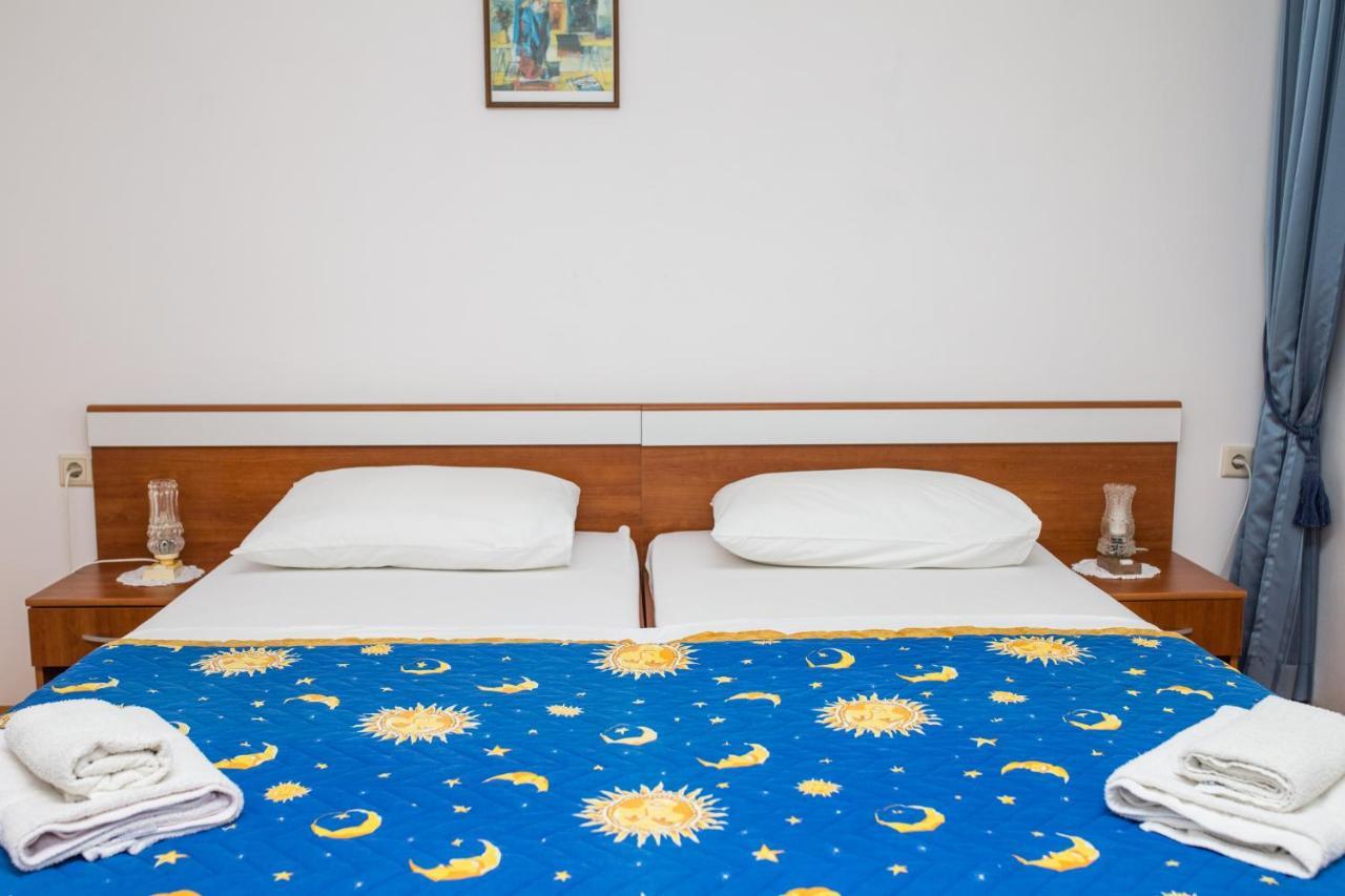 Villa Gomila Brist Ngoại thất bức ảnh