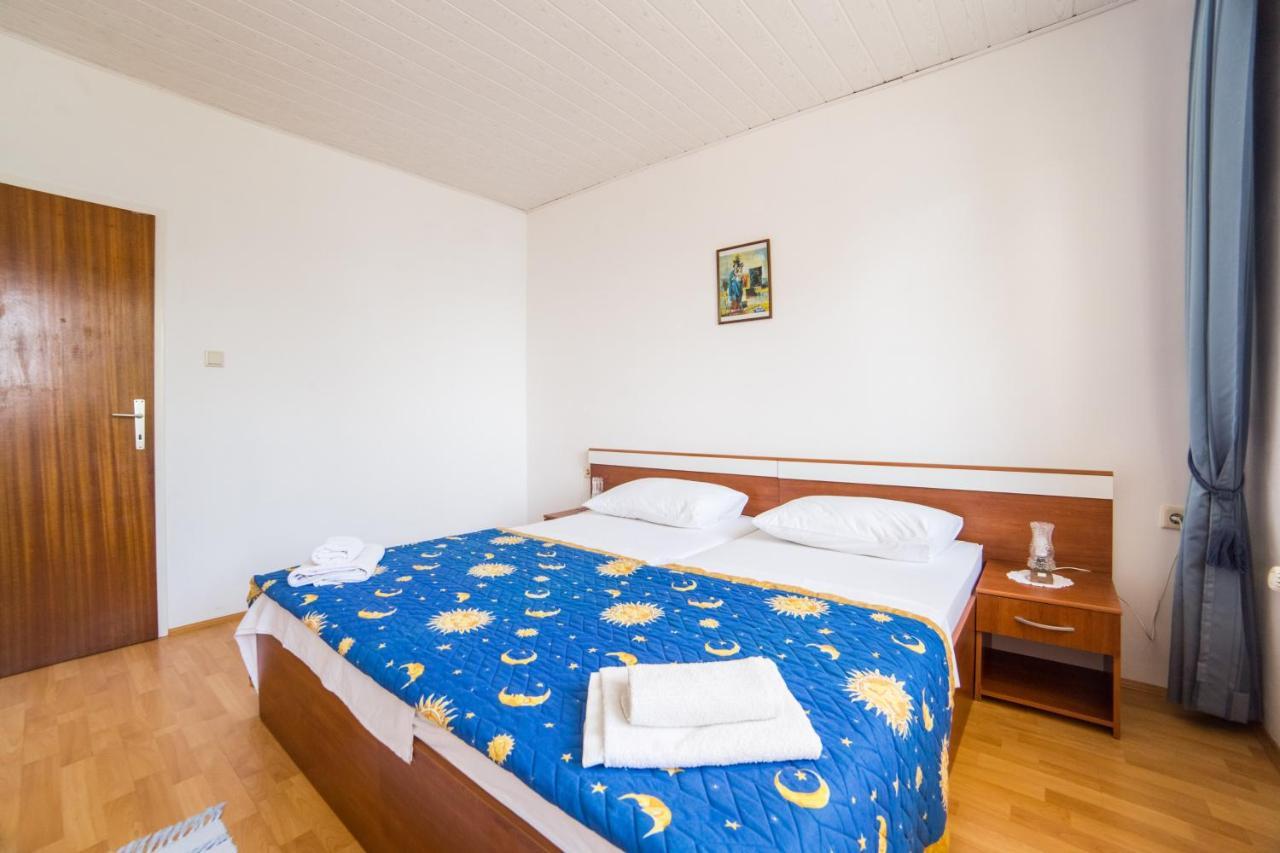 Villa Gomila Brist Ngoại thất bức ảnh